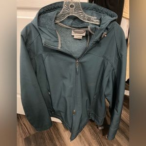 FREE COUNTRY WOMENS JACKET. LOVED AND IN GREAT CONDITION. CHECK OUT THE FEATURES